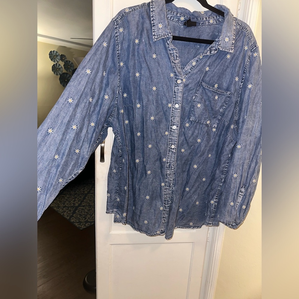 Torrid Plus Size Denim Button-Up Shirt with White Daisy Embroidery 3X